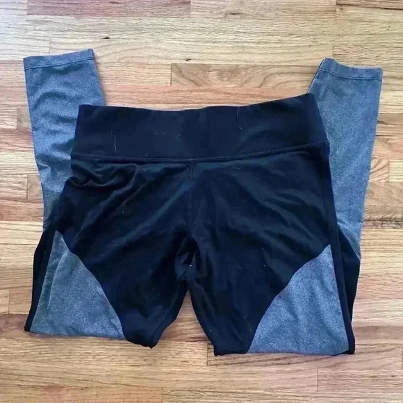 Victoria's Secret Pants - PINK ULTIMATE Victoria’s Secret Ultimate Leggings l SIZE L l athleisure workout